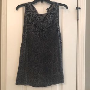 Buckle gimmicks tank